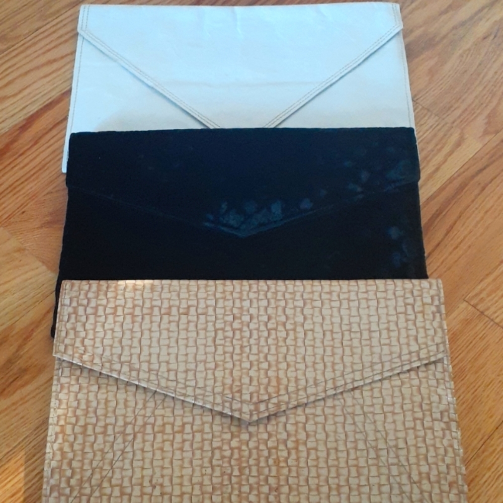 Set of 3 70’s/Early 80’s Vintage envelope clutch handbags.